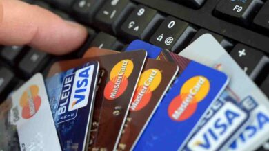 Çalıntı kredi kartları satan Swarmshop, kullanıcı bilgilerini başka bir siber tehdit unsuruna kaptırdı.