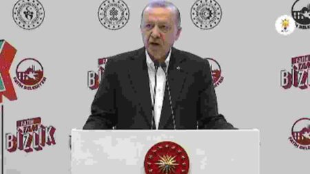 Erdoğan'dan sosyal medya düzenlemesi sinyali: "Gerekli düzenlemeleri hayata geçireceğiz"